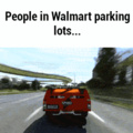 "Pessoas no estacionamento do super mercado"